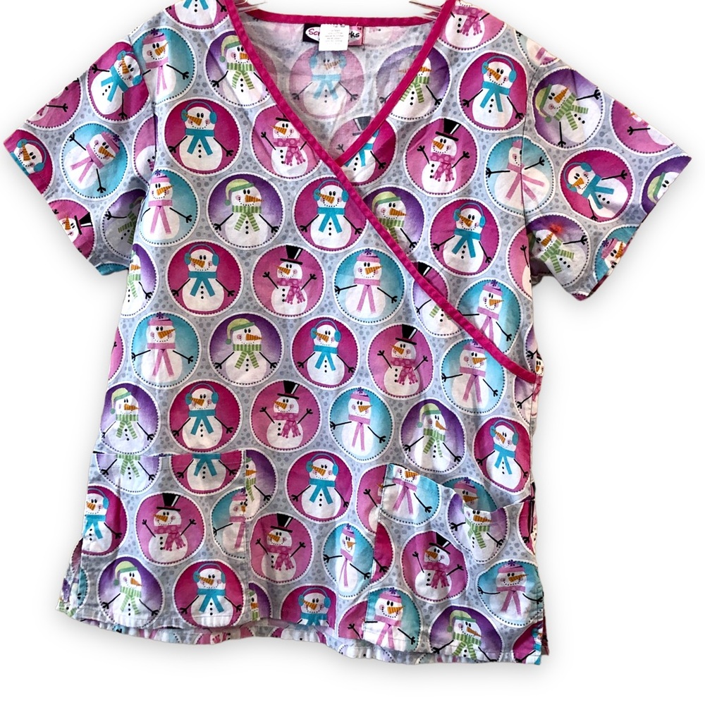 Scrub Works Pink Purple Gray Scrubs Top Snowman Winter Christmas Print Size L